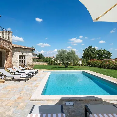 Megi Tatil Evi